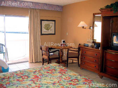 Grotto Bay Beach Resort 5
